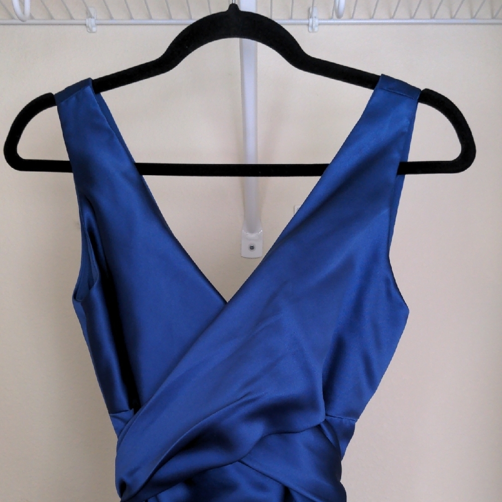 Elegant Blue Sleeveless Dress
